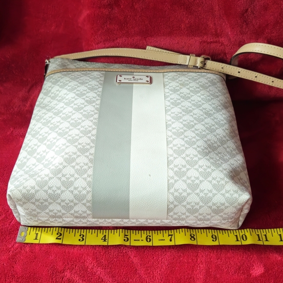Kate Spade Gray and Cream Crossbody Bag - Picture 4 of 12